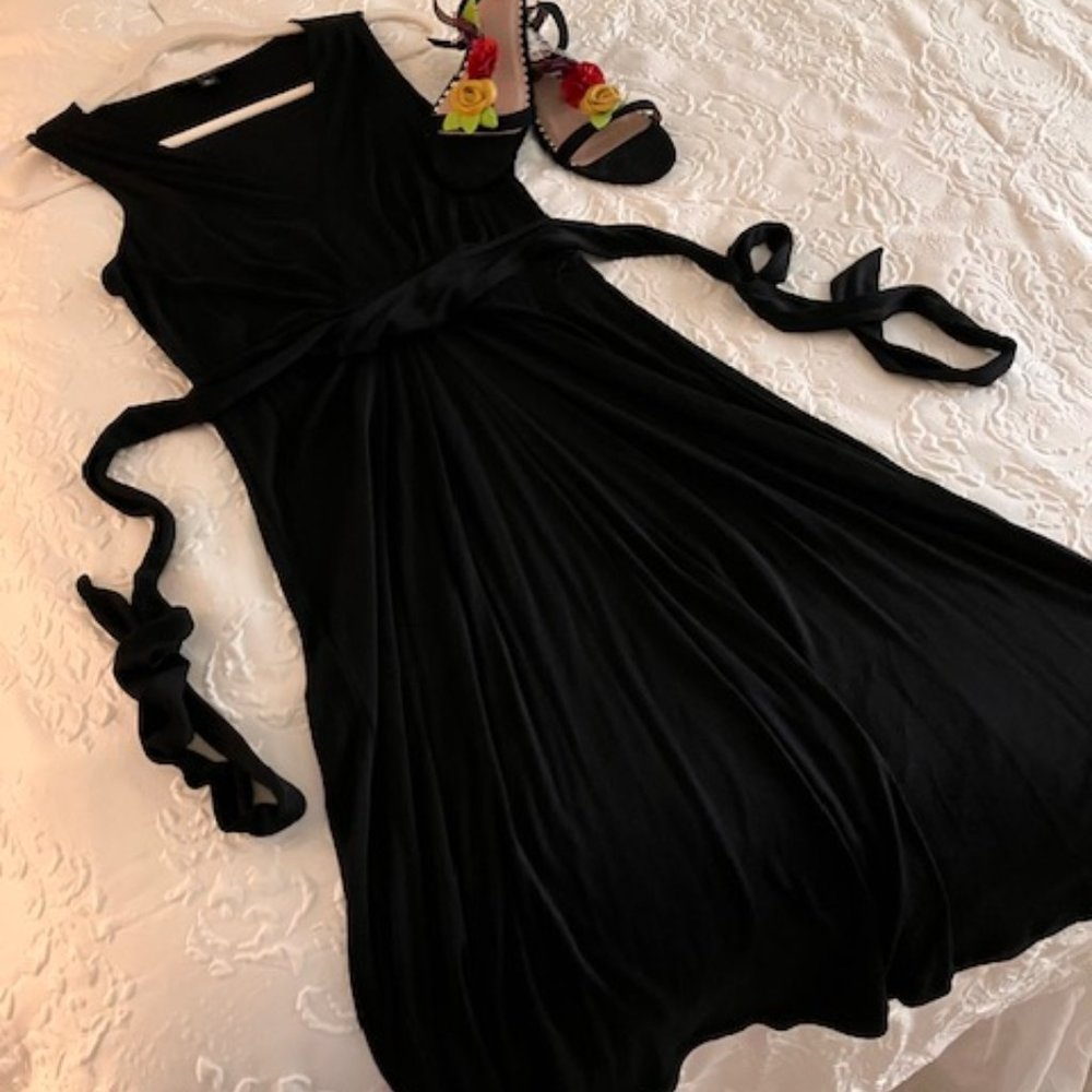 Banana Republic Silk/Viscose V-neck Dress